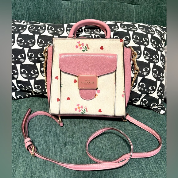 Coach Leather Crossbody Bag With Floral Print Gold Chain Pink/Cream